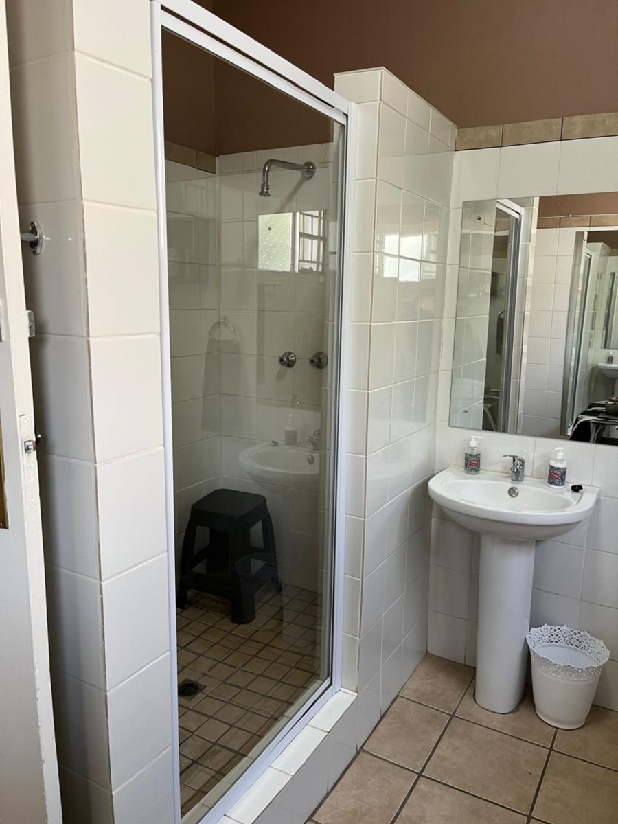 4 Bedroom Property for Sale in Calvinia Northern Cape